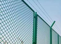 框架護(hù)欄網(wǎng)的邊框選用角鐵的優(yōu)點(diǎn)？